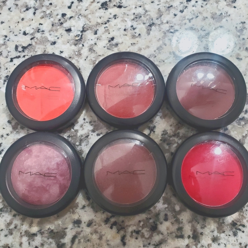 Mac blush lot